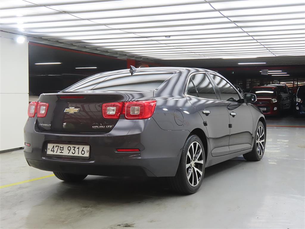 Chevrolet Malibu - Vista 4