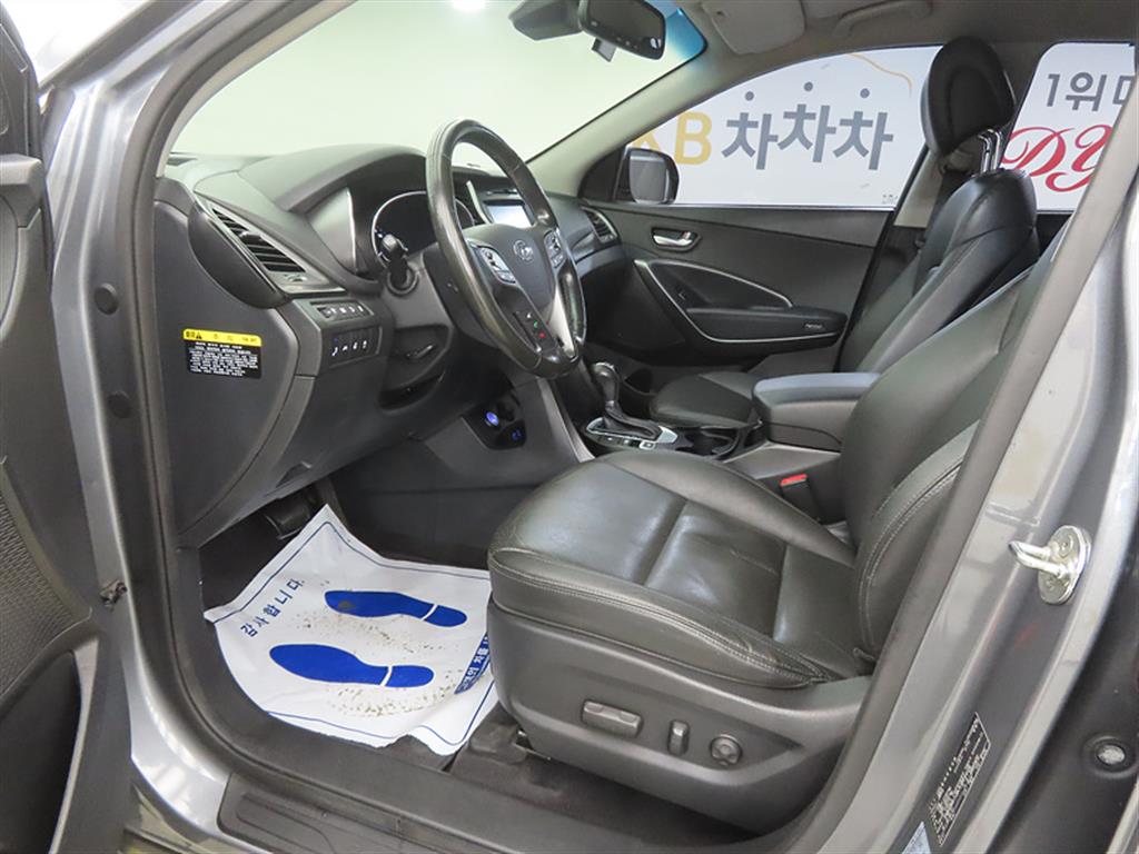 HYUNDAI Santa Fe - Vista 4