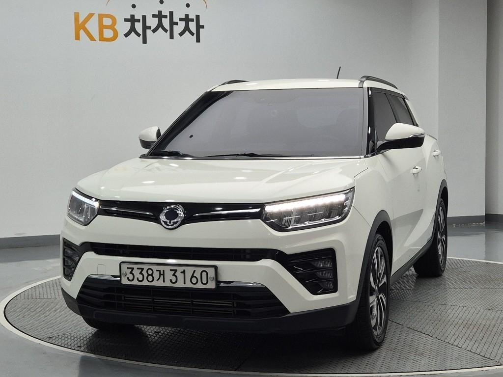 Ssangyong Tivoli 2019 Blanco - Importación desde Corea - HF Imports Iquique - Foto 1
