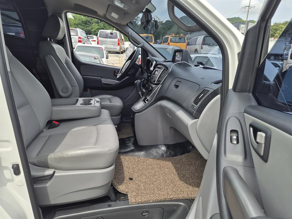 HYUNDAI Starex 2020 Blanco - Importación desde Corea - HF Imports Iquique - Foto 16