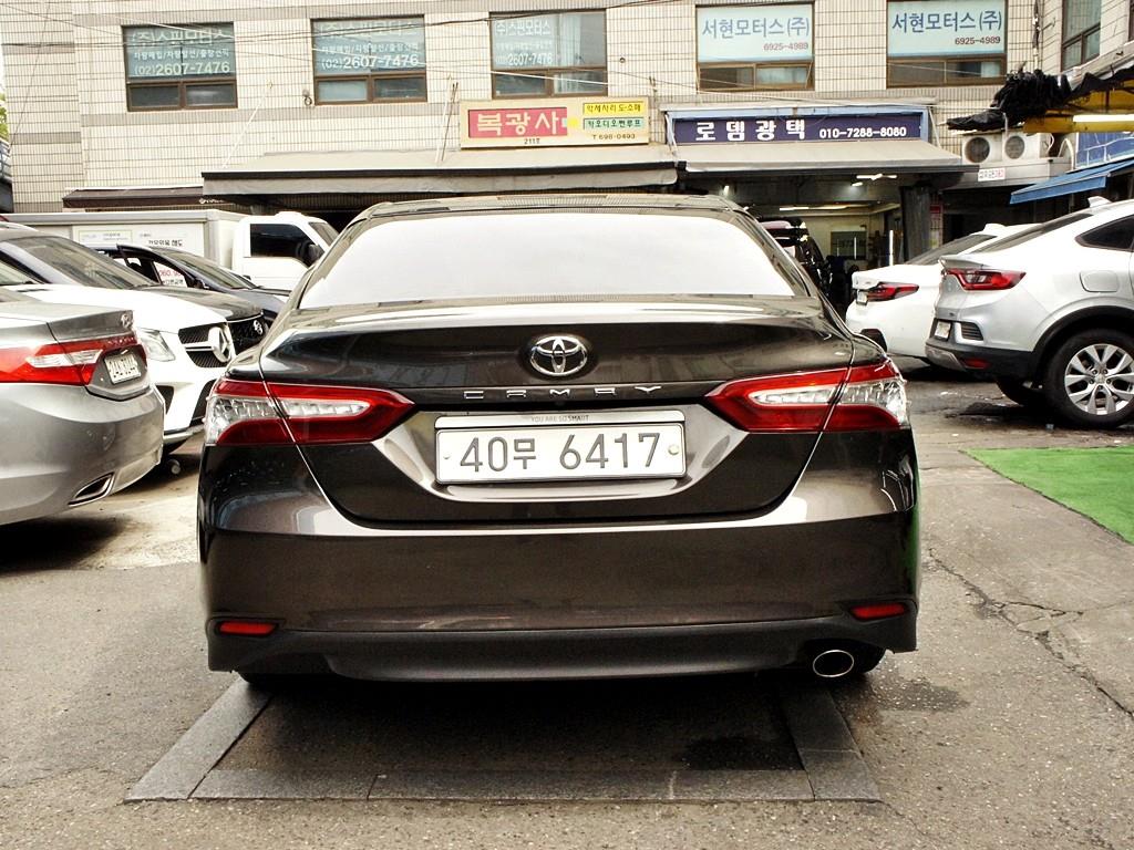 Toyota Camry - Vista 3