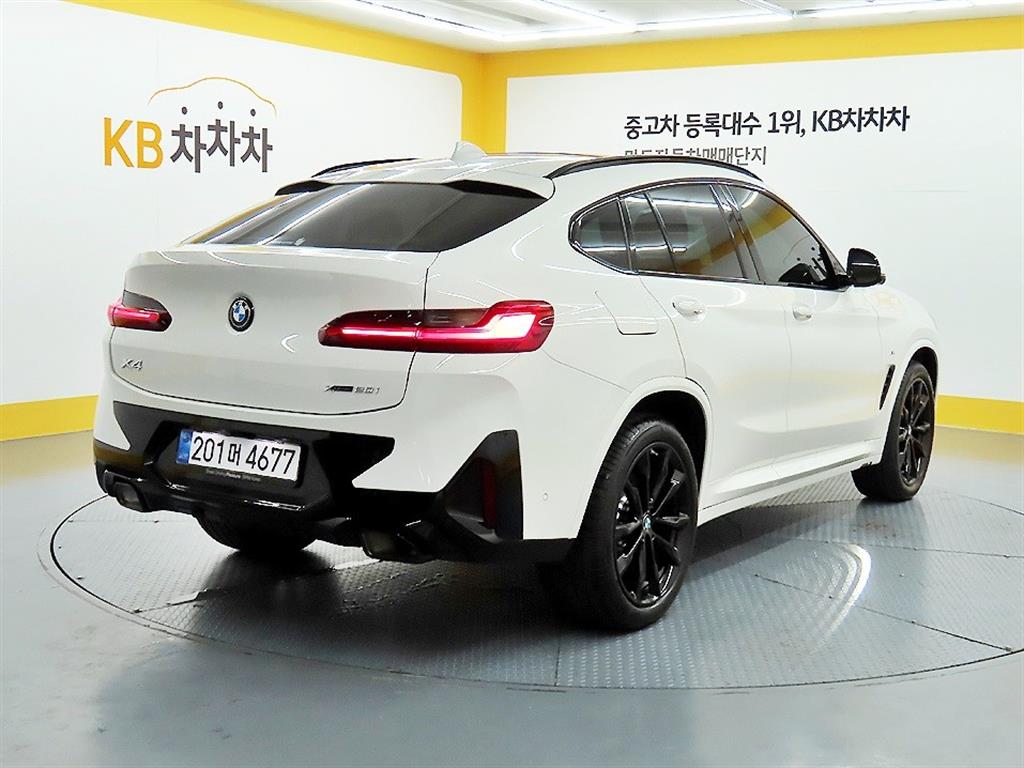 BMW X4 - Vista 4