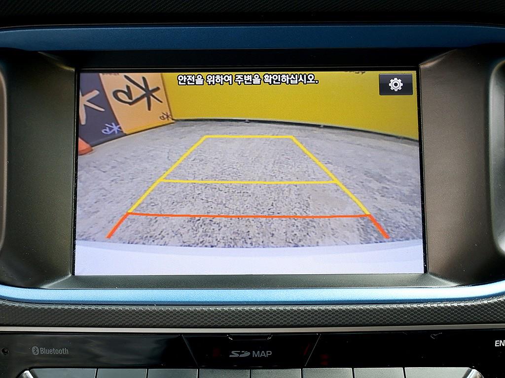 HYUNDAI Ioniq - Vista 10