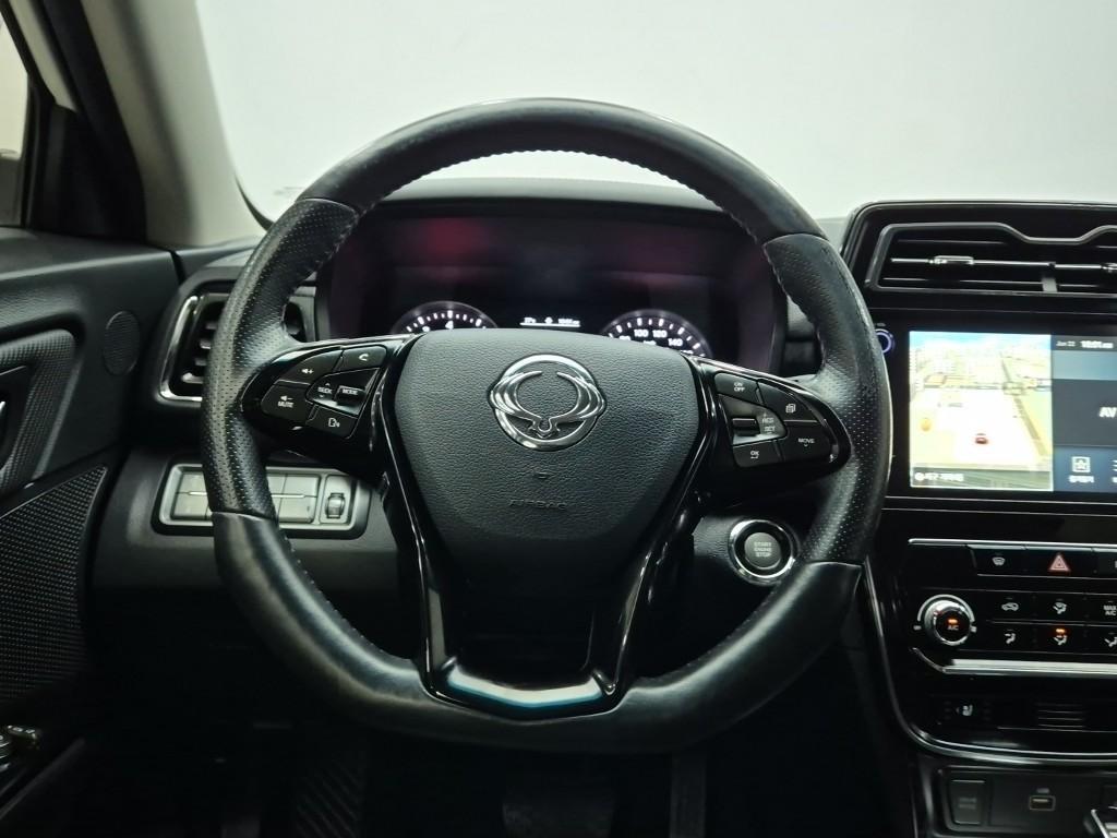 Ssangyong Tivoli - Vista 9