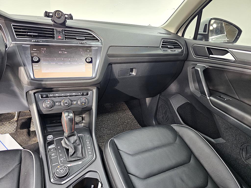Volkswagen Tiguan - Vista 10