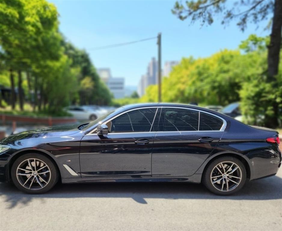 BMW 5 Series - Vista 3