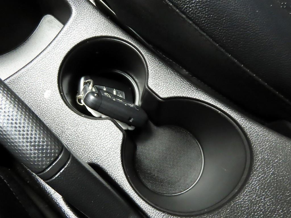 HYUNDAI Accent - Vista 12