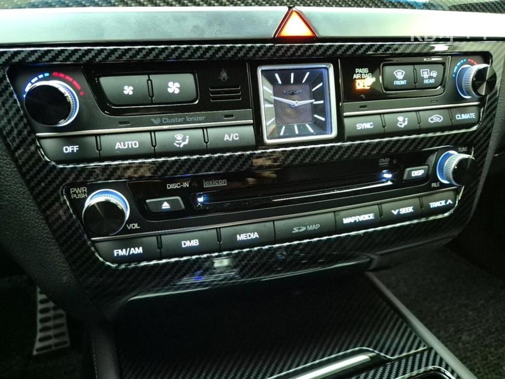 Genesis G80 - Vista 10