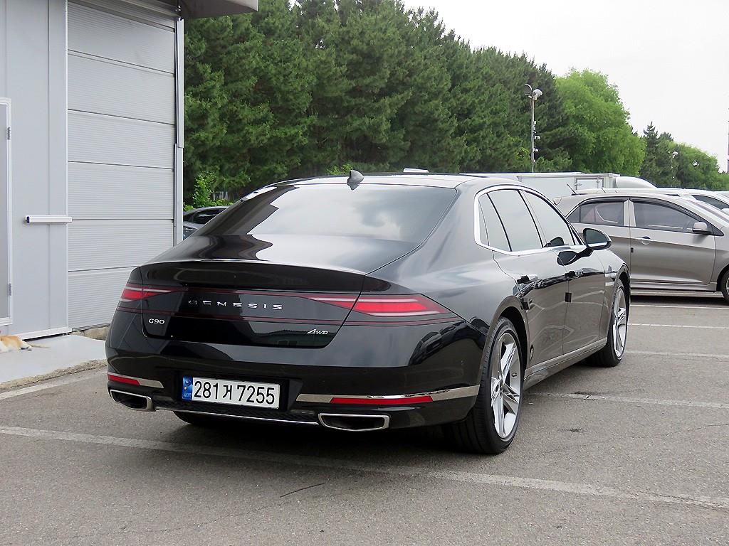 Genesis G90 - Vista 4