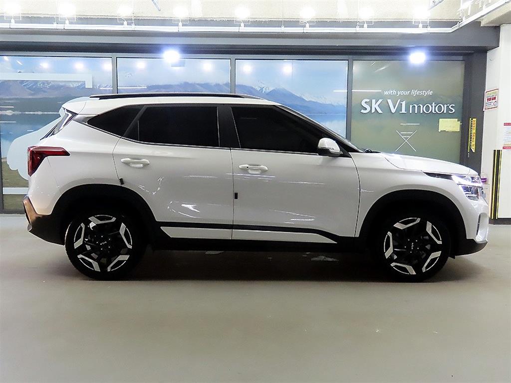 KIA Seltos - Vista 3