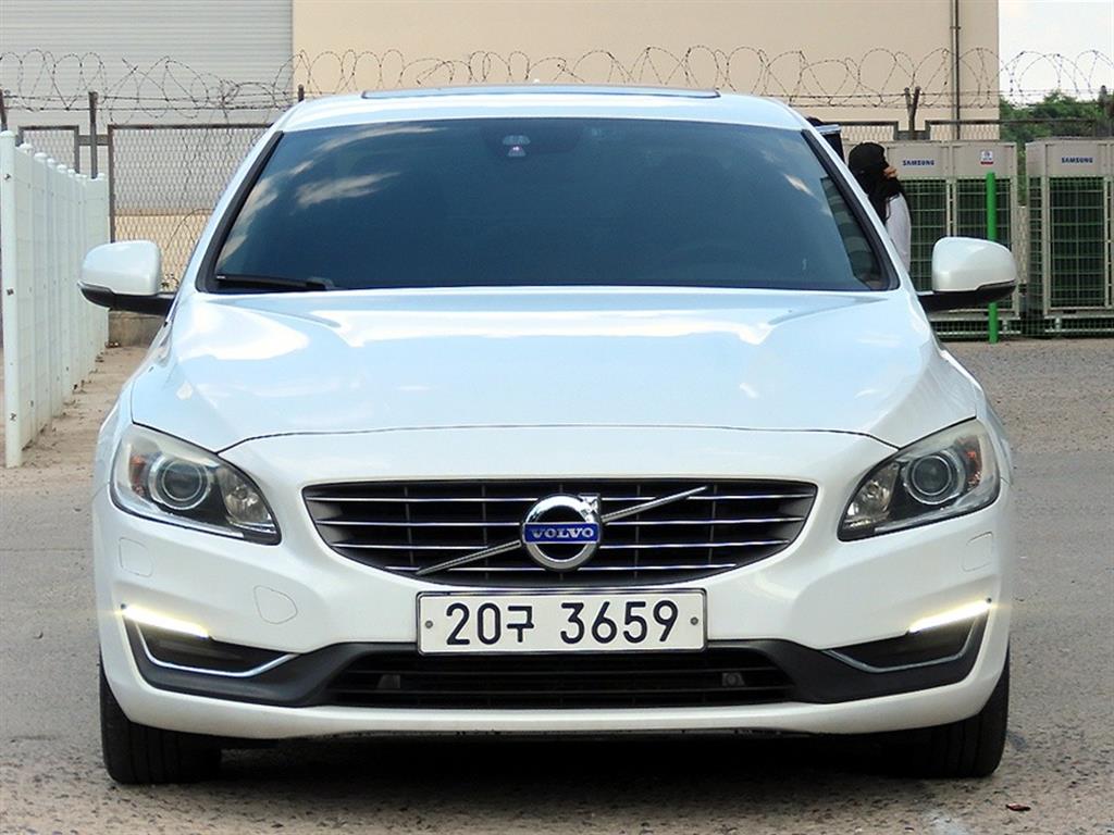 Volvo S60 2015 - Importación desde Corea - HF Imports Iquique - Foto 1