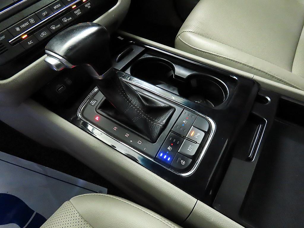 KIA Carnival 2017 Blanco - Importación desde Corea - HF Imports Iquique - Foto 13
