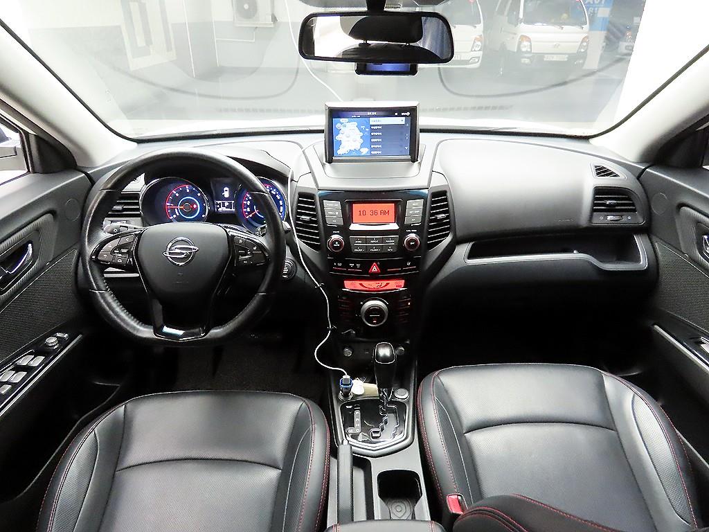 Ssangyong Tivoli - Vista 8