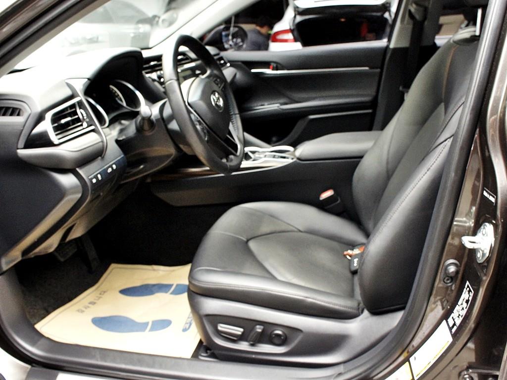Toyota Camry - Vista 5