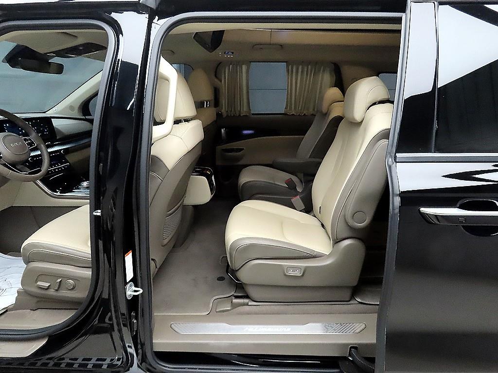 KIA Carnival - Vista 6