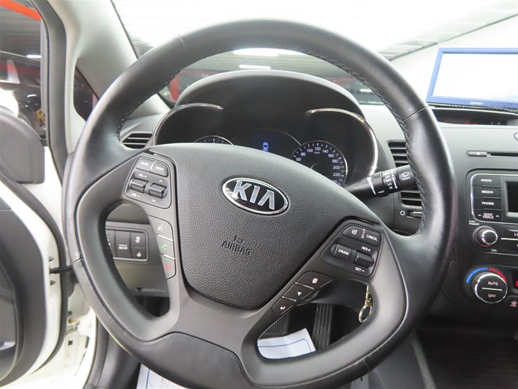 KIA K3 - Vista 8