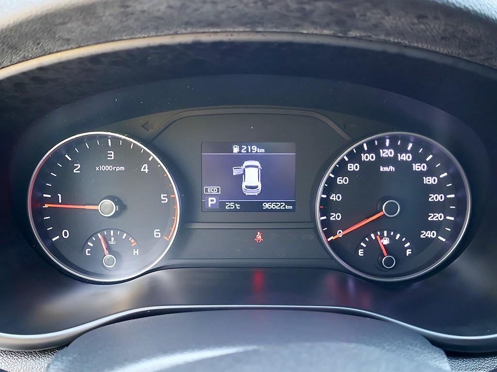 KIA Sportage - Vista 6