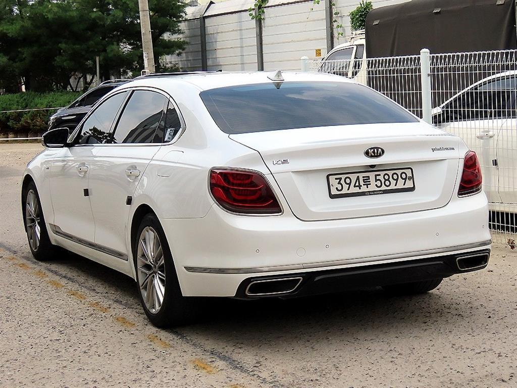 KIA K9 - Vista 3