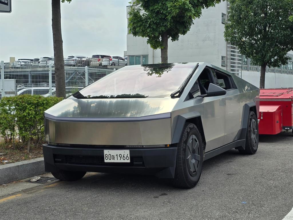 Tesla Cybertruck