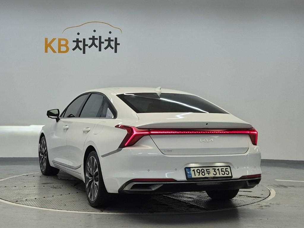KIA K8 - Vista 2