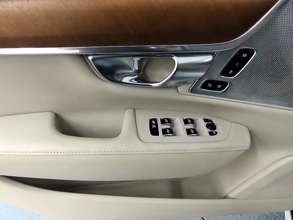 Volvo S90 - Vista 11