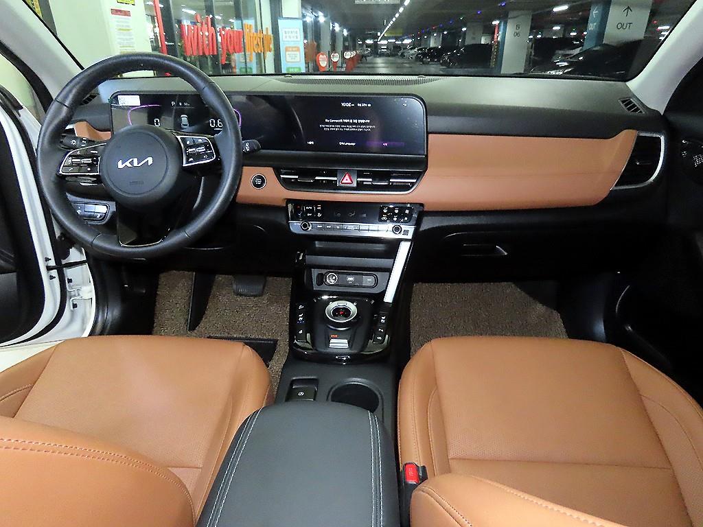 KIA Seltos - Vista 10