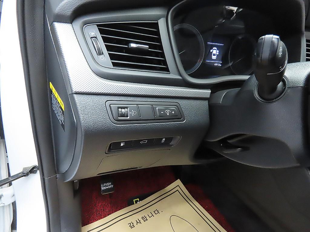 HYUNDAI Sonata - Vista 11