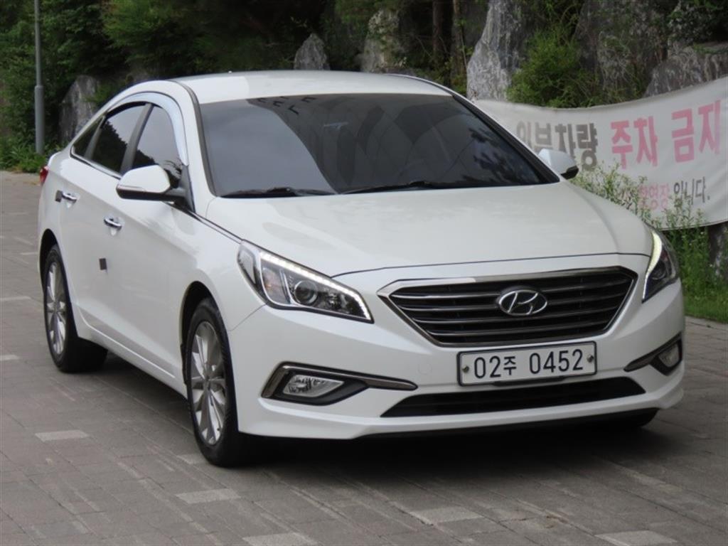 HYUNDAI Sonata - Vista 2
