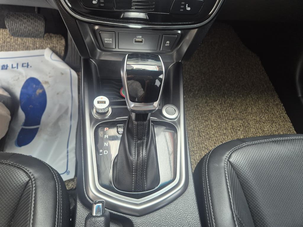 Ssangyong Tivoli - Vista 10