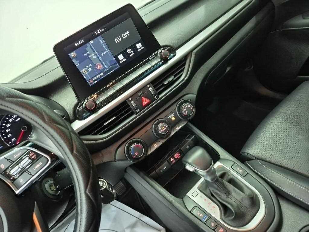 KIA K3 - Vista 10