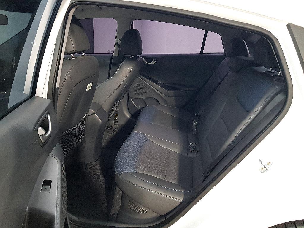 HYUNDAI Ioniq - Vista 9