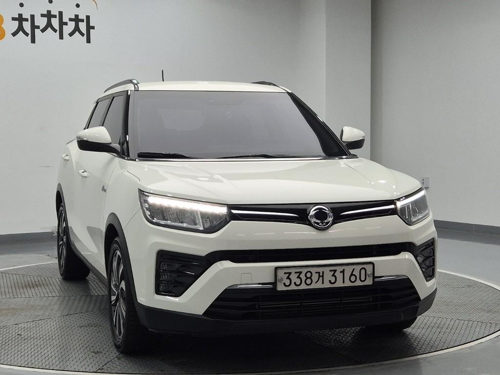 Ssangyong Tivoli - Vista 4