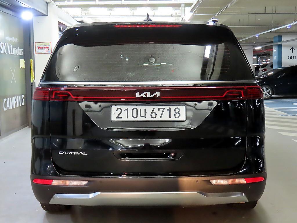 KIA Carnival - Vista 5