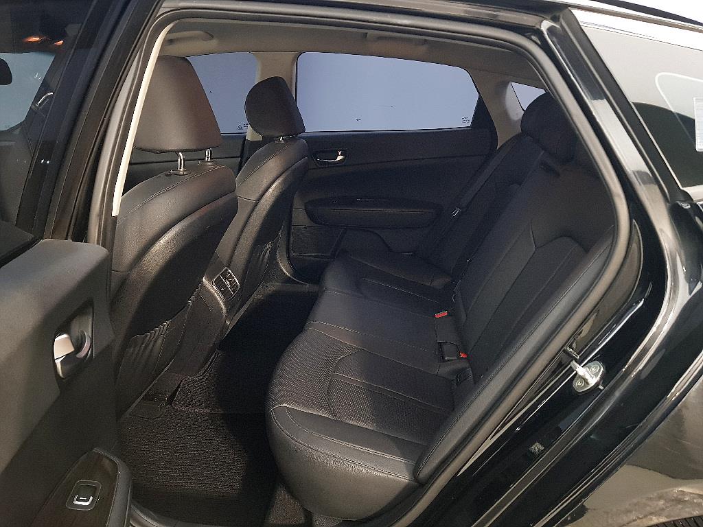 KIA K5 - Vista 9
