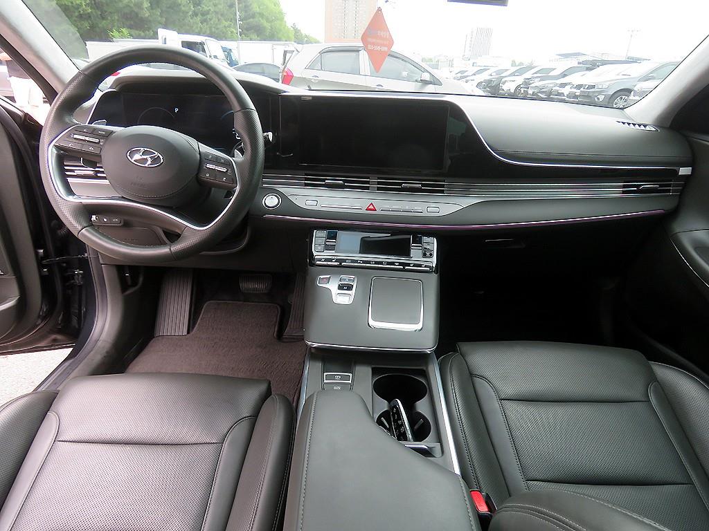 HYUNDAI Grandeur - Vista 8