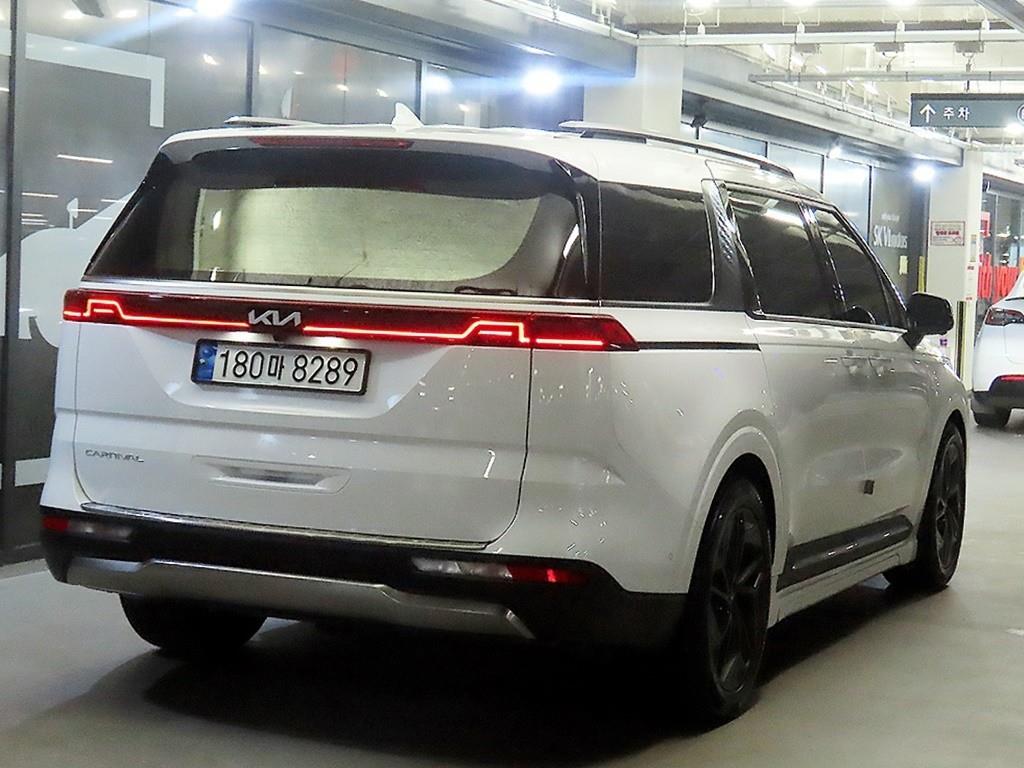 KIA Carnival - Vista 4