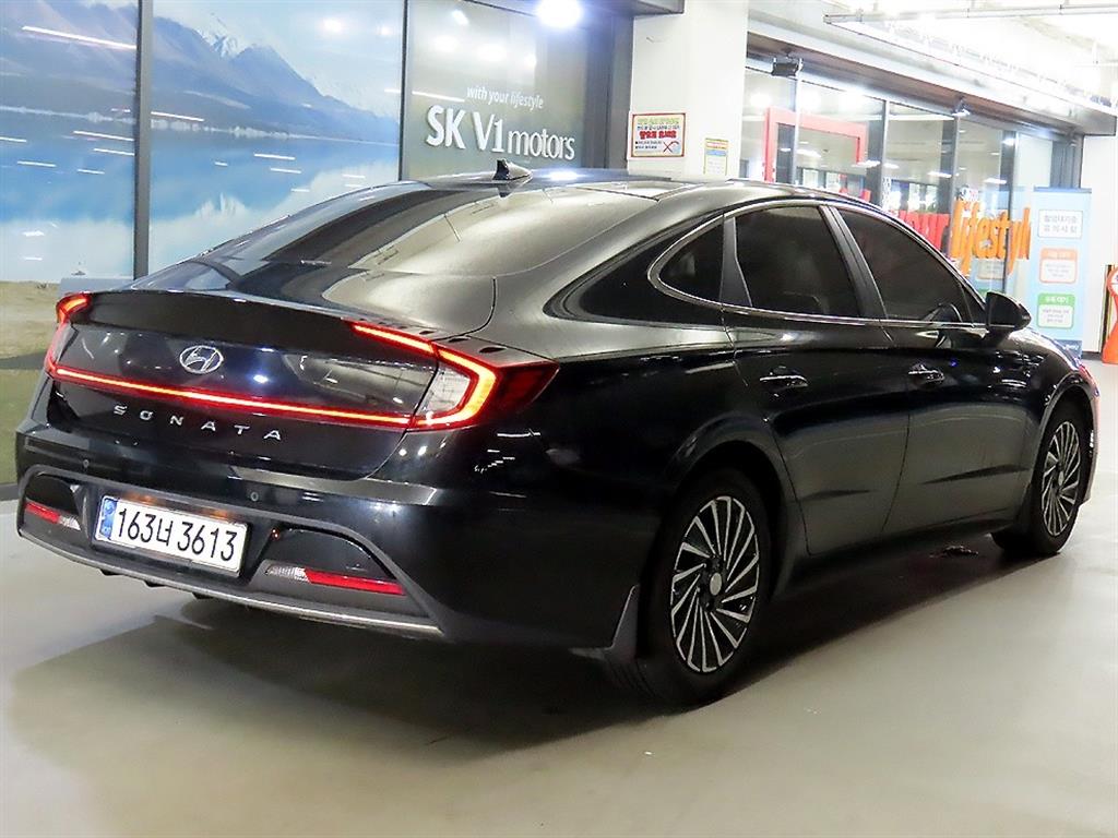 HYUNDAI Sonata - Vista 4