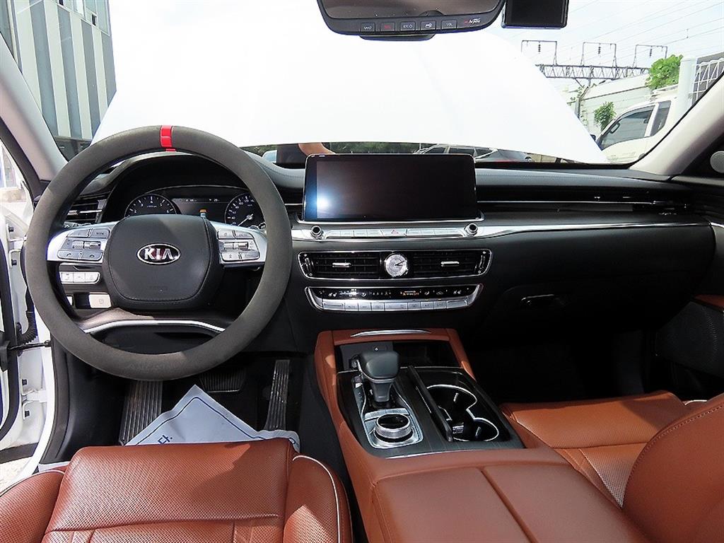 KIA K9 - Vista 7