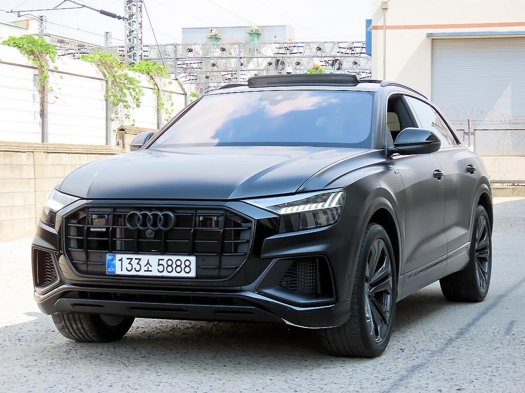 Audi Q8 - Vista 2