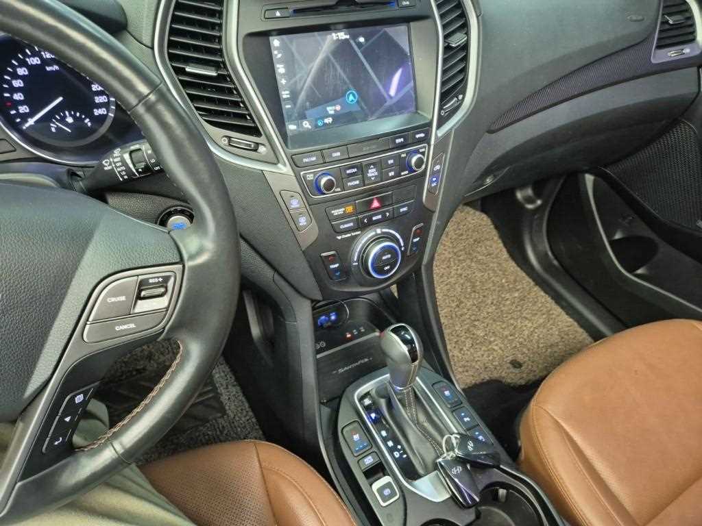 HYUNDAI Santa Fe - Vista 10