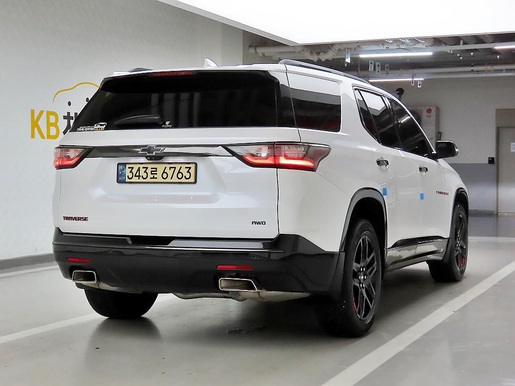 Chevrolet Travers - Vista 4