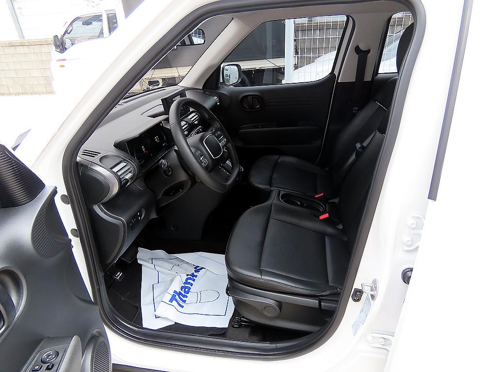 HYUNDAI Casper - Vista 5