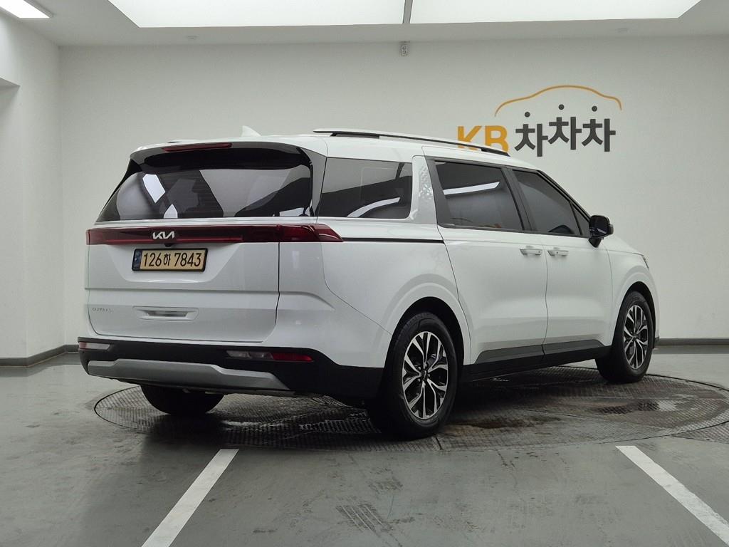 KIA Carnival - Vista 4