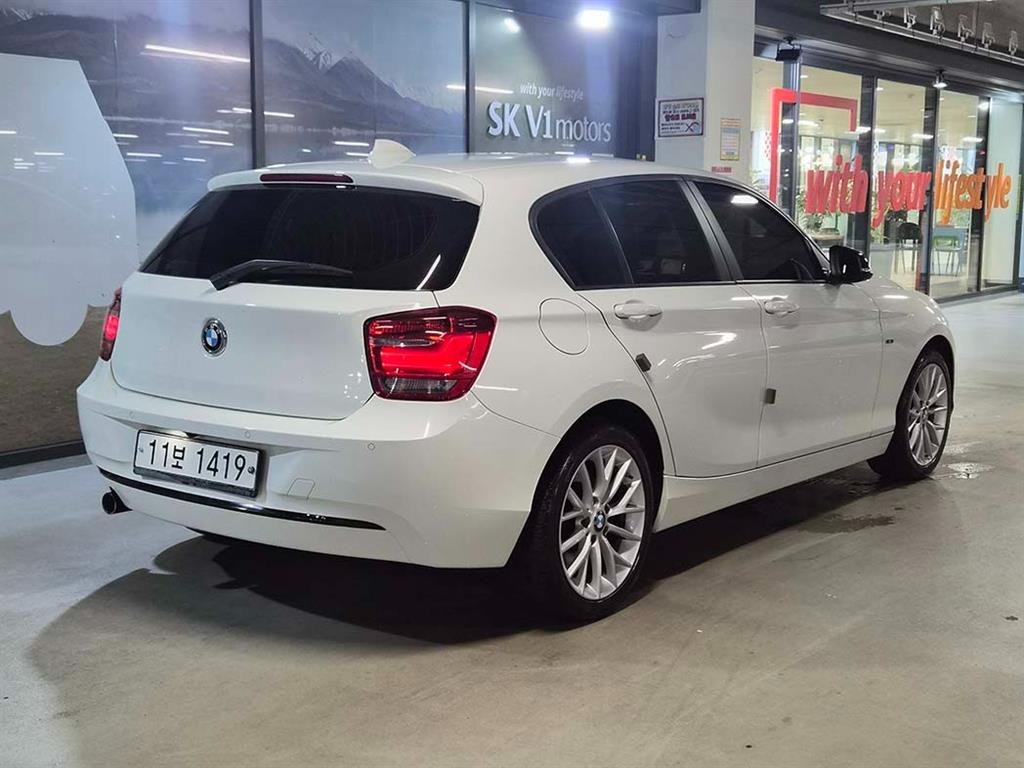 BMW 1 series - Vista 4