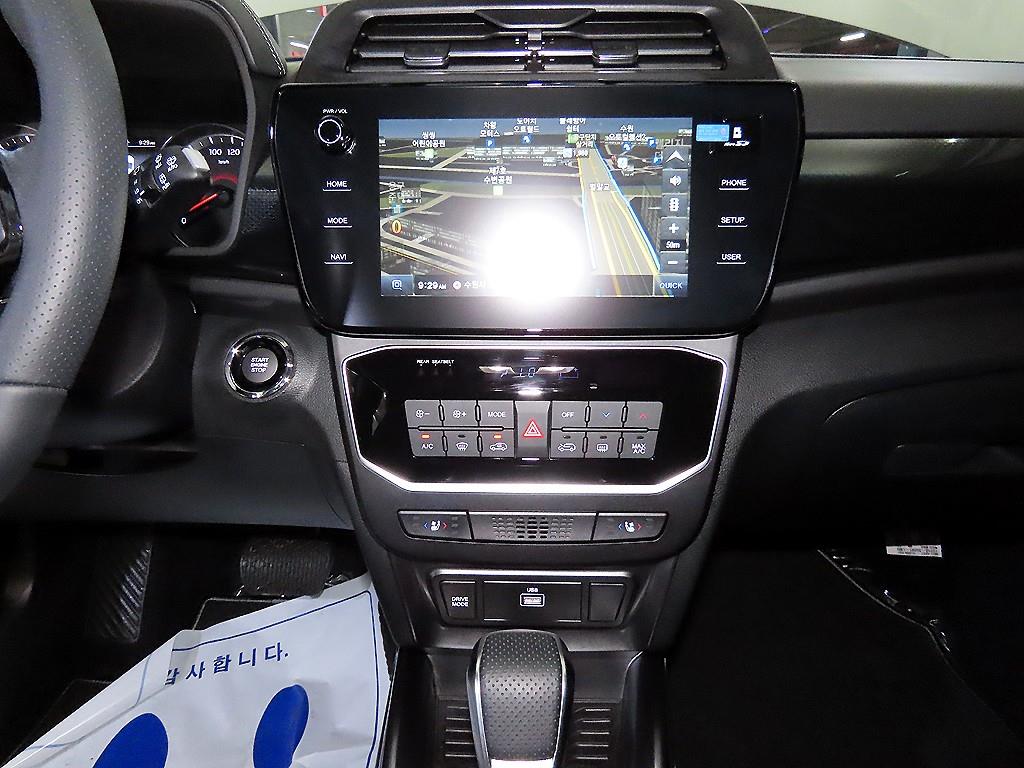 Ssangyong Tivoli - Vista 11