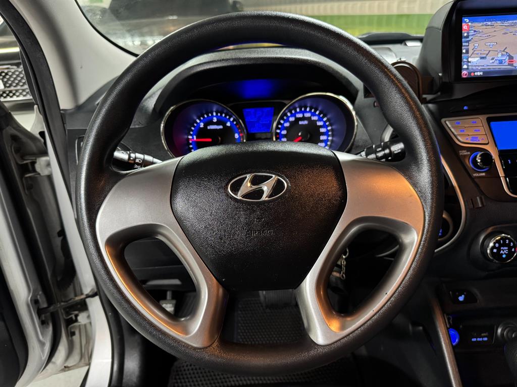 HYUNDAI Tucson - Vista 10
