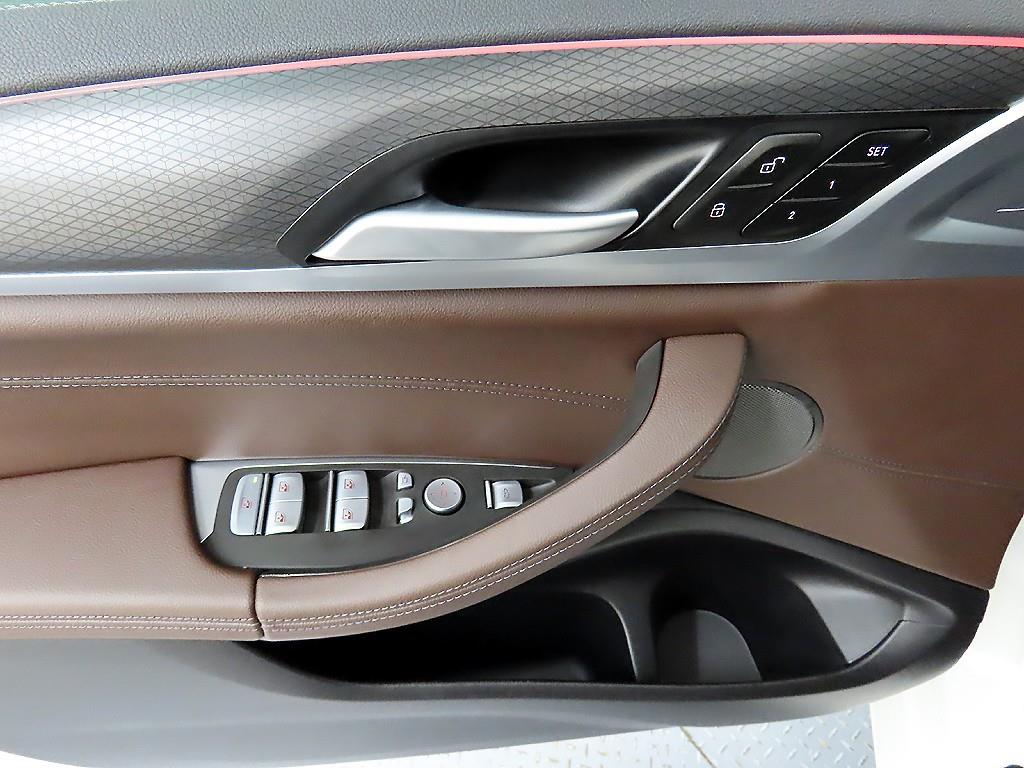 BMW X4 - Vista 11