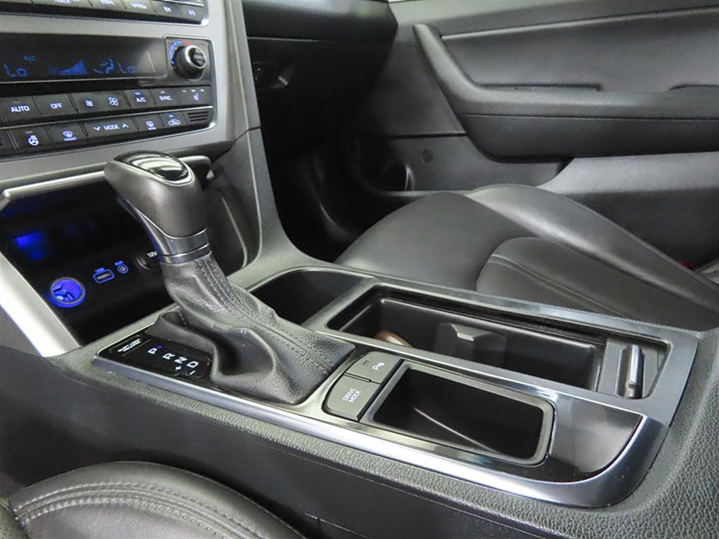HYUNDAI Sonata - Vista 9