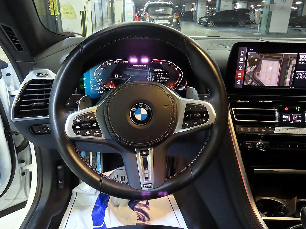 BMW 8 Series - Vista 8