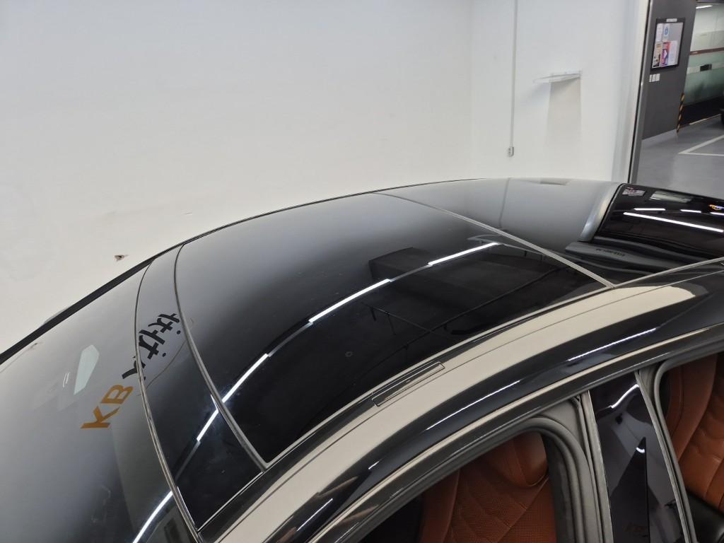 BMW 8 Series 2023 Negro - Importación desde Corea - HF Imports Iquique - Foto 13